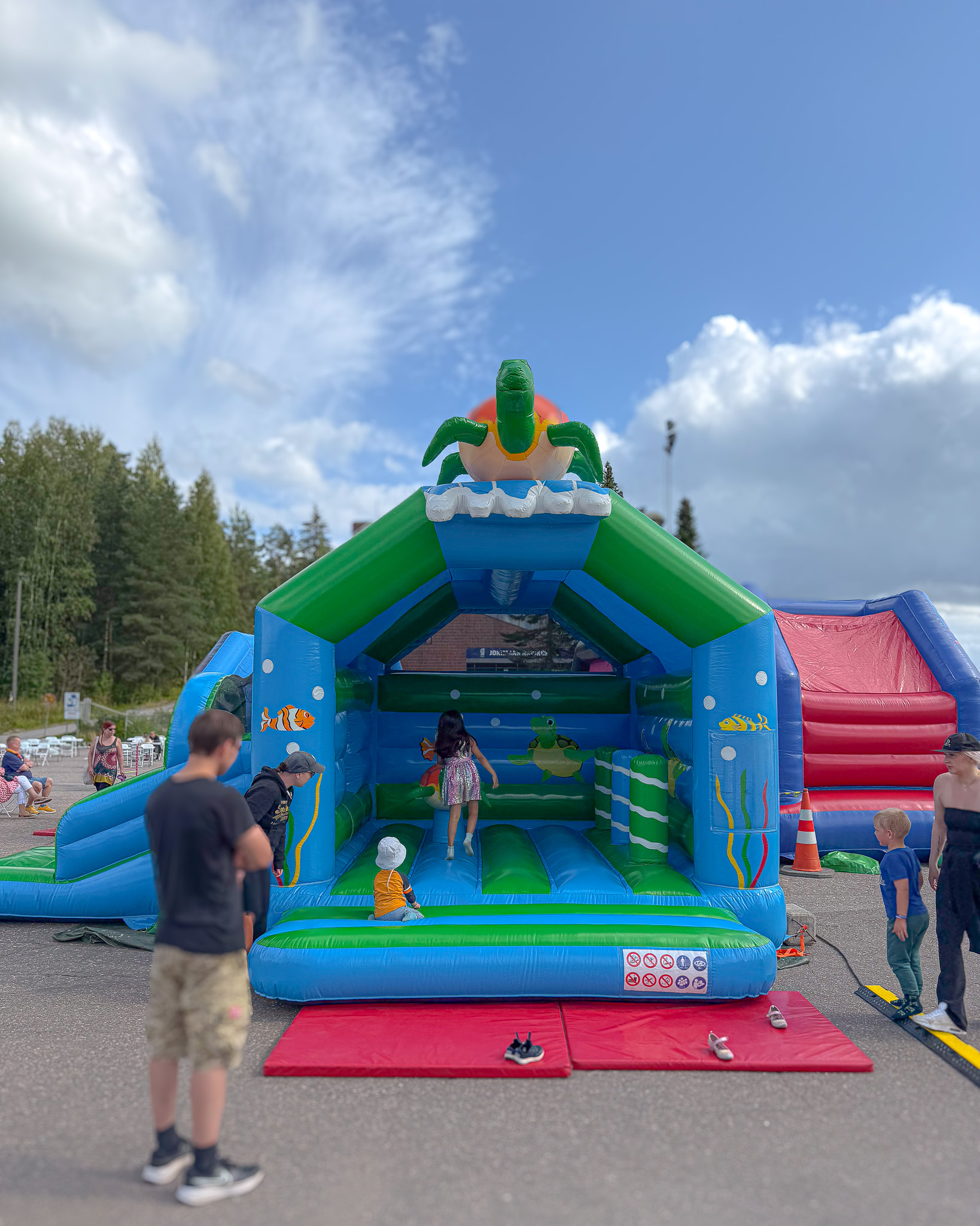 pomppulinnan vuokraus