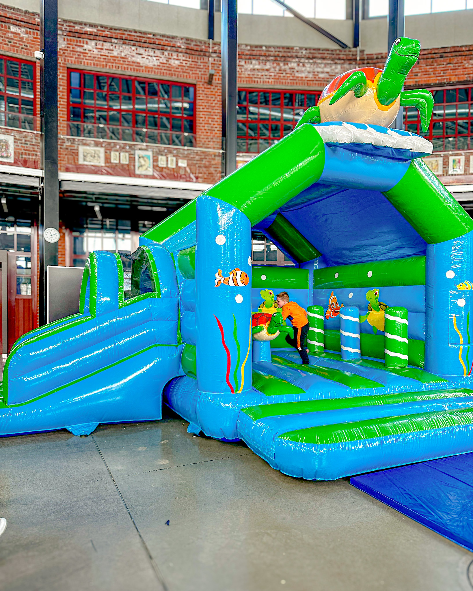 pomppulinnan vuokraus